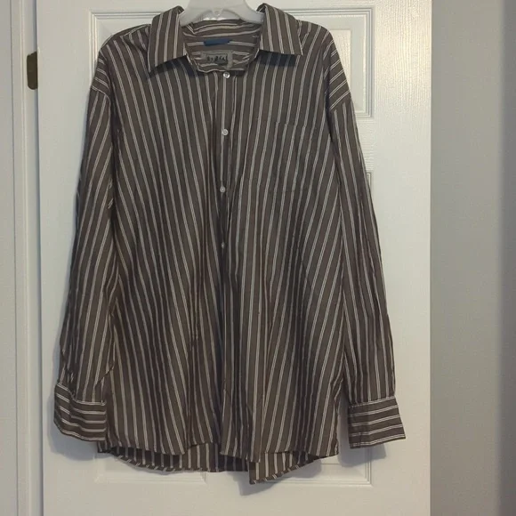 Men's button down - Picture 1 of 2